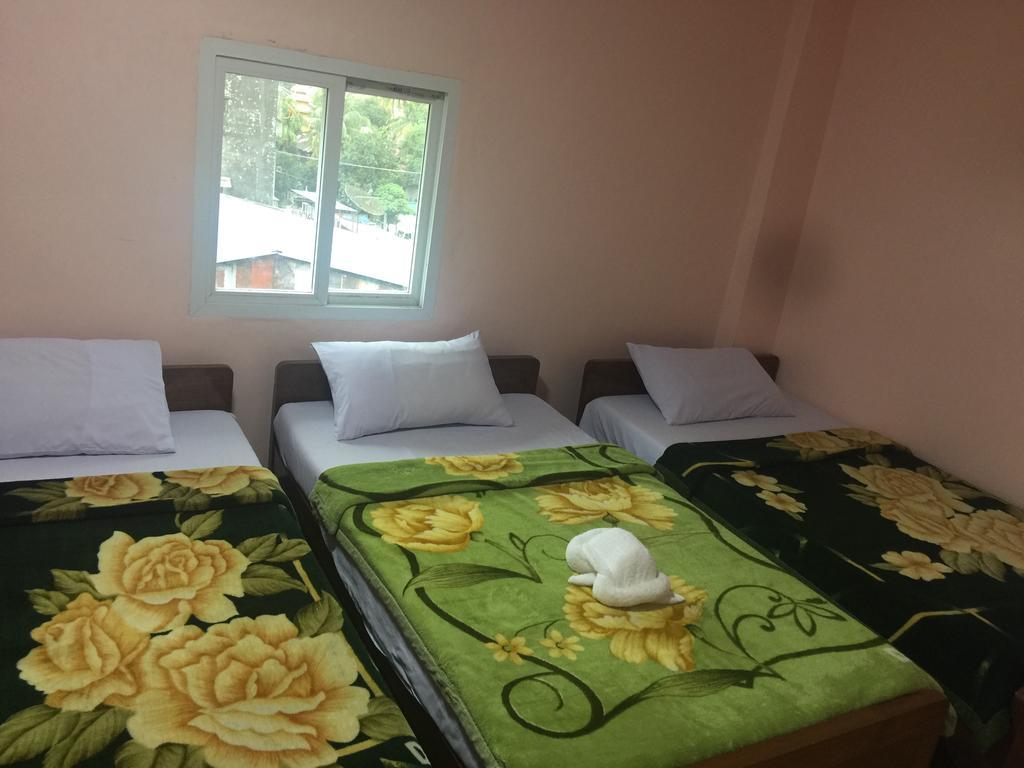 Everest Hotel ヤンゴン エクステリア 写真